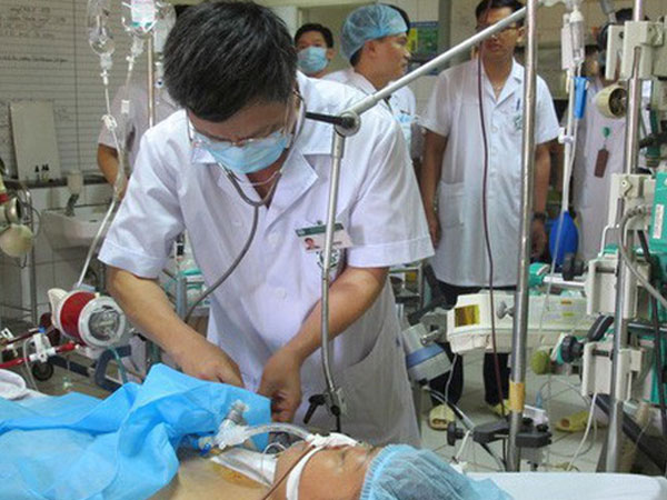 Gia đình 8 bệnh nhân chạy thận tử vong kêu cứu Bộ trưởng Nguyễn Thị Kim Tiến