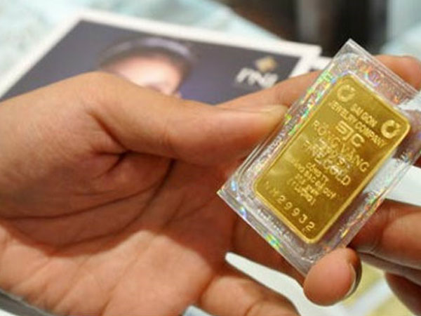 Giá vàng SJC giảm nhẹ