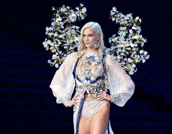 Những con số ấn tượng ở Victorias Secret 2017