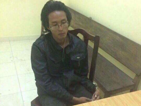 Lời khai của hiệp khách giang hồ: Do các phương tiện đã chặn, ép xe máy nên mới chém rụng gương