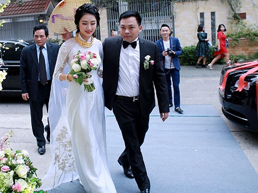 Hoa hậu Thu Ngân nói về quyết định lấy chồng đại gia hơn 19 tuổi: Nhìn body anh đã thấy an toàn