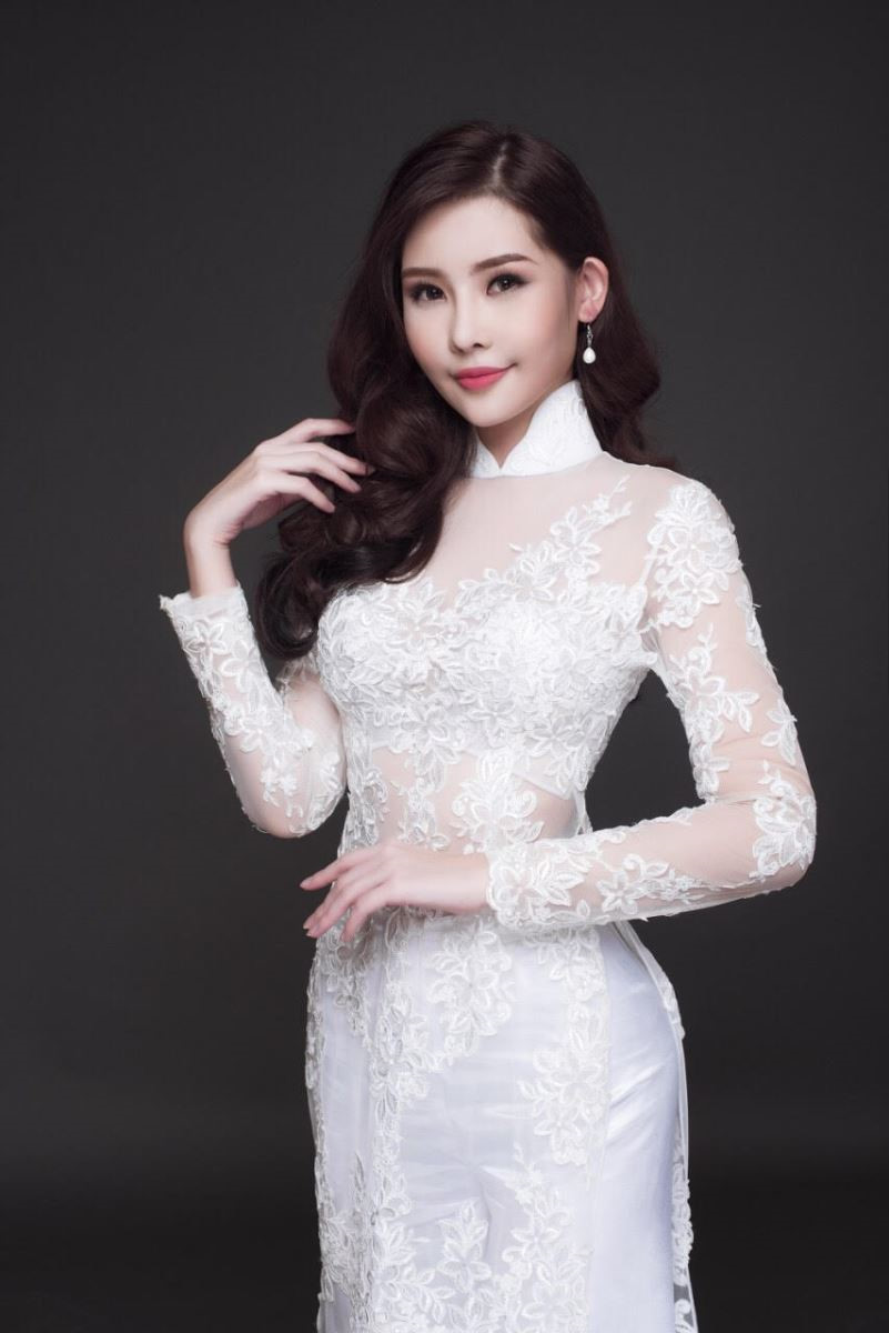 Ảnh quá khứ khác biệt với hiện tại của Tân Hoa hậu Đại dương