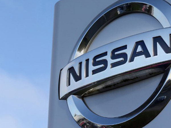 Nissan dính lỗi kỹ thuật trong suốt 40 năm