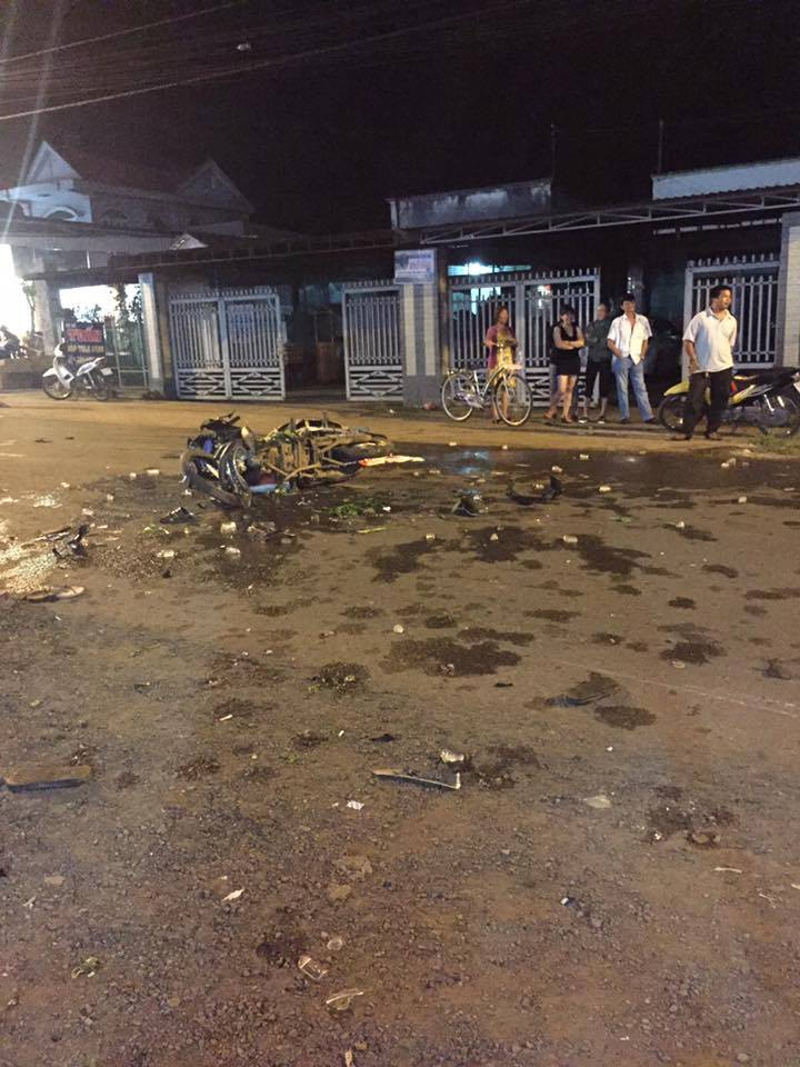 Đồng Nai: 2 xe máy tông nhau, 4 người thương vong