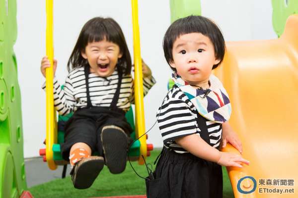 Con ma Vô Diện Halloween năm ngoái nay đã thăng cấp thành Thần chết lại gây sốt mạng xã hội