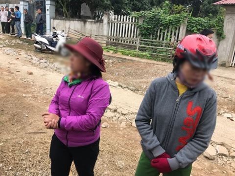 Hàng xóm bàng hoàng, phẫn nộ: Hôm đó bà ấy còn đòi để tôi đi kiếm cháu tôi, nếu cháu tôi chết, tôi chết theo