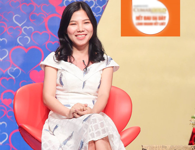 Cô gái 36 tuổi bị chê chảnh vì không bấm nút hẹn hò