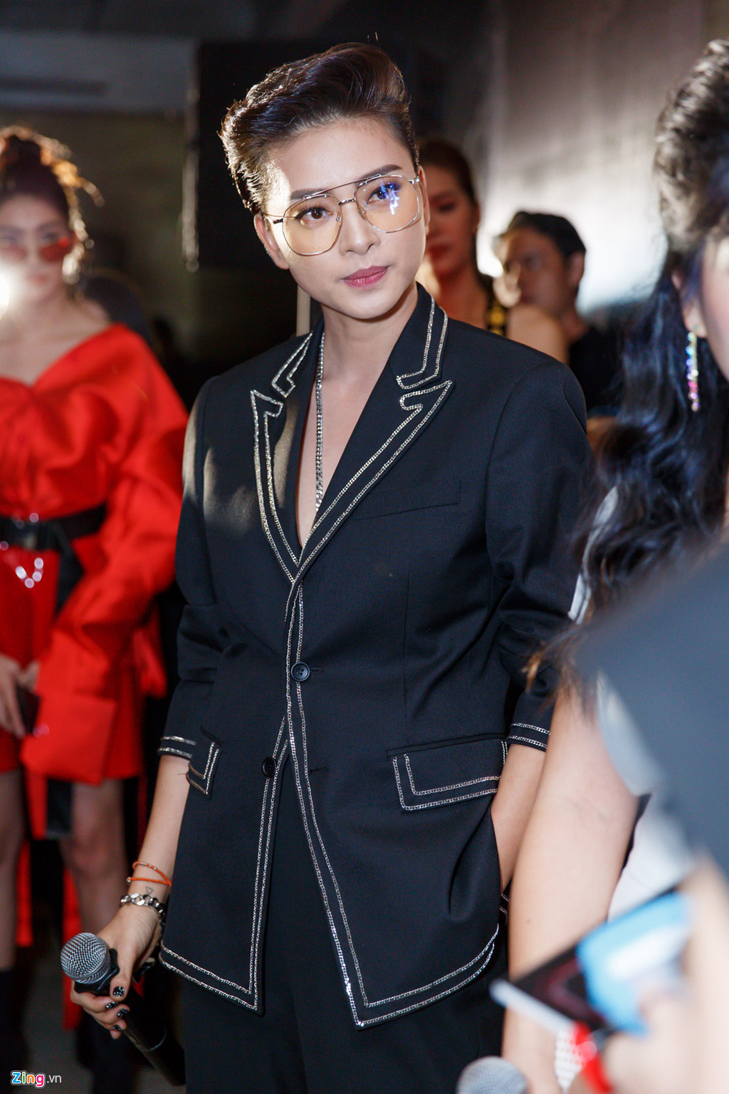 Nữ diễn viên gốc Việt đóng bom tấn Star Wars đến Việt Nam