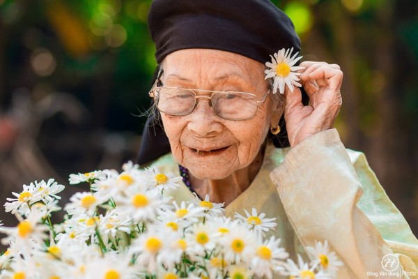 Bộ ảnh cúc họa mi ‘phiên bản’ bà ngoại khiến người ta phải mỉm cười ngay lập tức! Bộ ảnh cúc họa mi ‘phiên bản’ bà ngoại khiến người ta phải mỉm cười ngay lập tức!