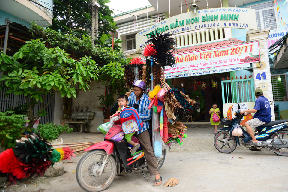 Những đứa bé không thể gửi nhà trẻ ở Sài Gòn
