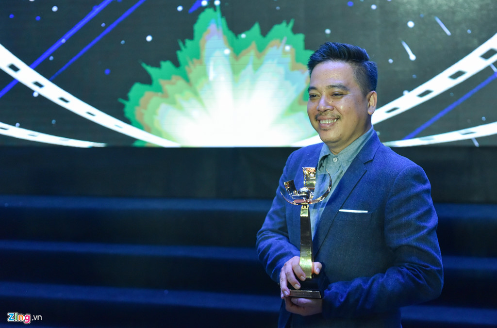 Giải Bông sen vàng: ‘Em chưa 18’ và những điều gây khó hiểu