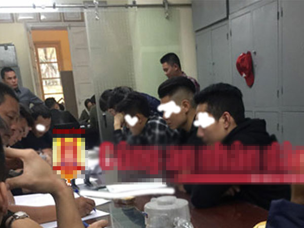 Triệt phá đường dây toàn hotboy bán dâm cho các quý bà