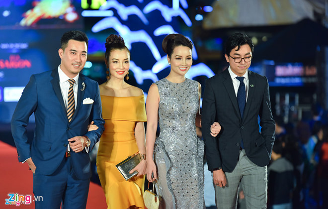 Minh Tiệp bị chê là MC thảm họa trên thảm đỏ LHP Việt Nam