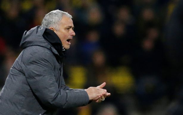 Mourinho giận run khi MU suýt bị gỡ 3-3