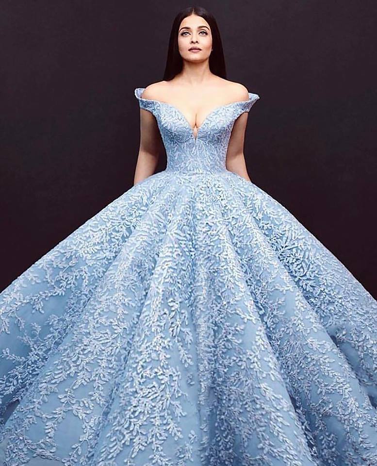 Những chiếc váy biến các Hoa hậu trở thành nữ hoàng thực thụ