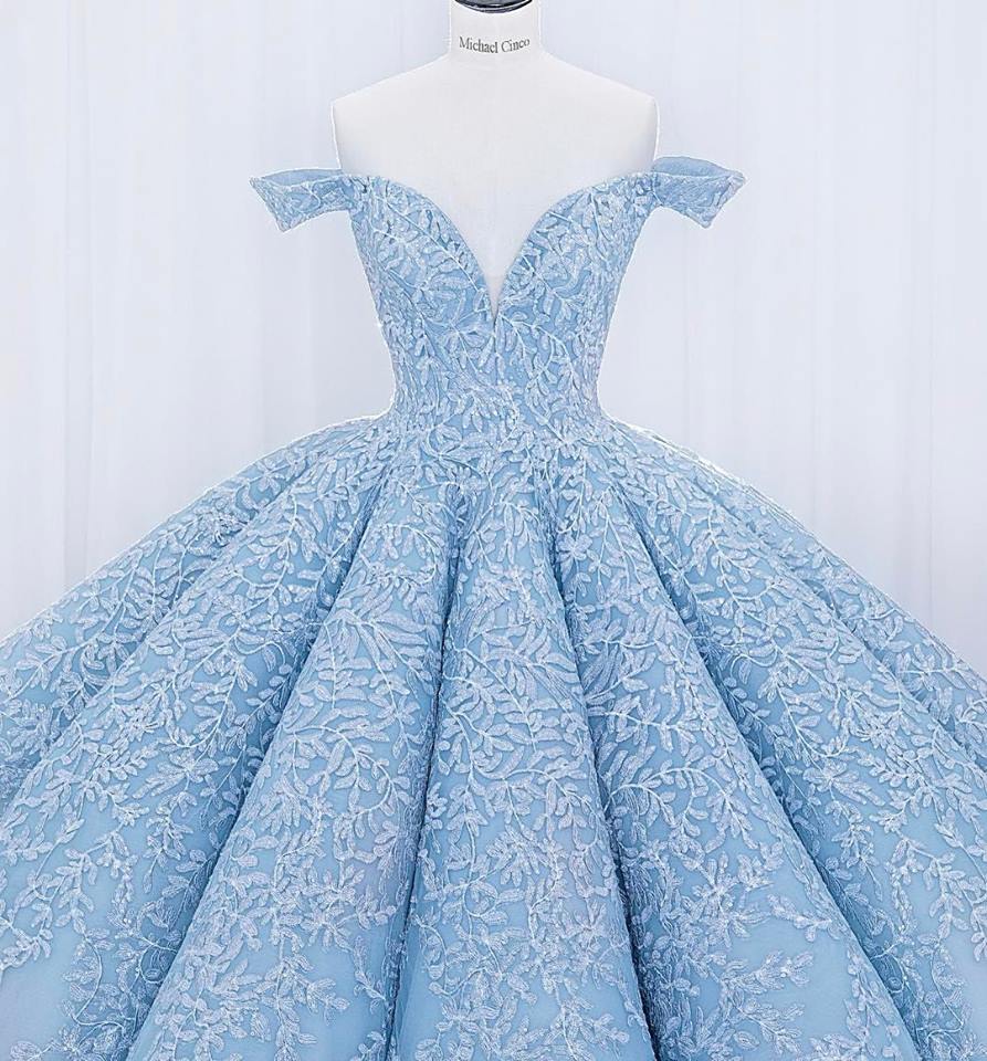 Những chiếc váy biến các Hoa hậu trở thành nữ hoàng thực thụ