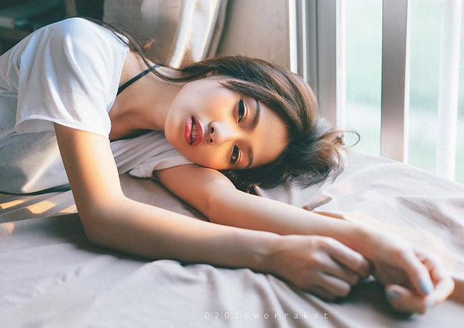 Nữ ý tá đẹp nhất Thái Lan xé toạc hình ảnh ngây thơ, bất ngờ sexy gợi cảm