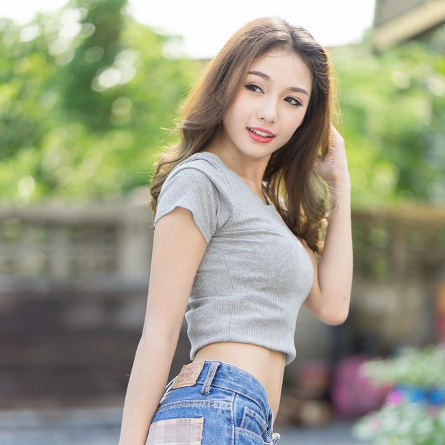 Nữ ý tá đẹp nhất Thái Lan xé toạc hình ảnh ngây thơ, bất ngờ sexy gợi cảm