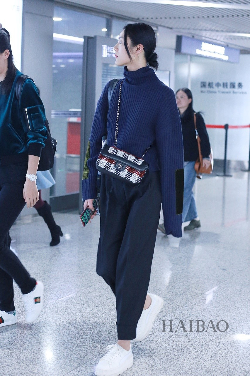 Mix quần vải thế nào để trông sành điệu, không bị quê?