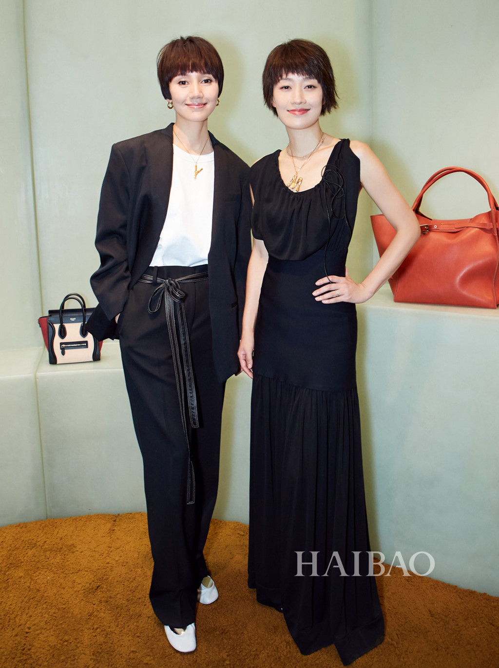 Mix quần vải thế nào để trông sành điệu, không bị quê?