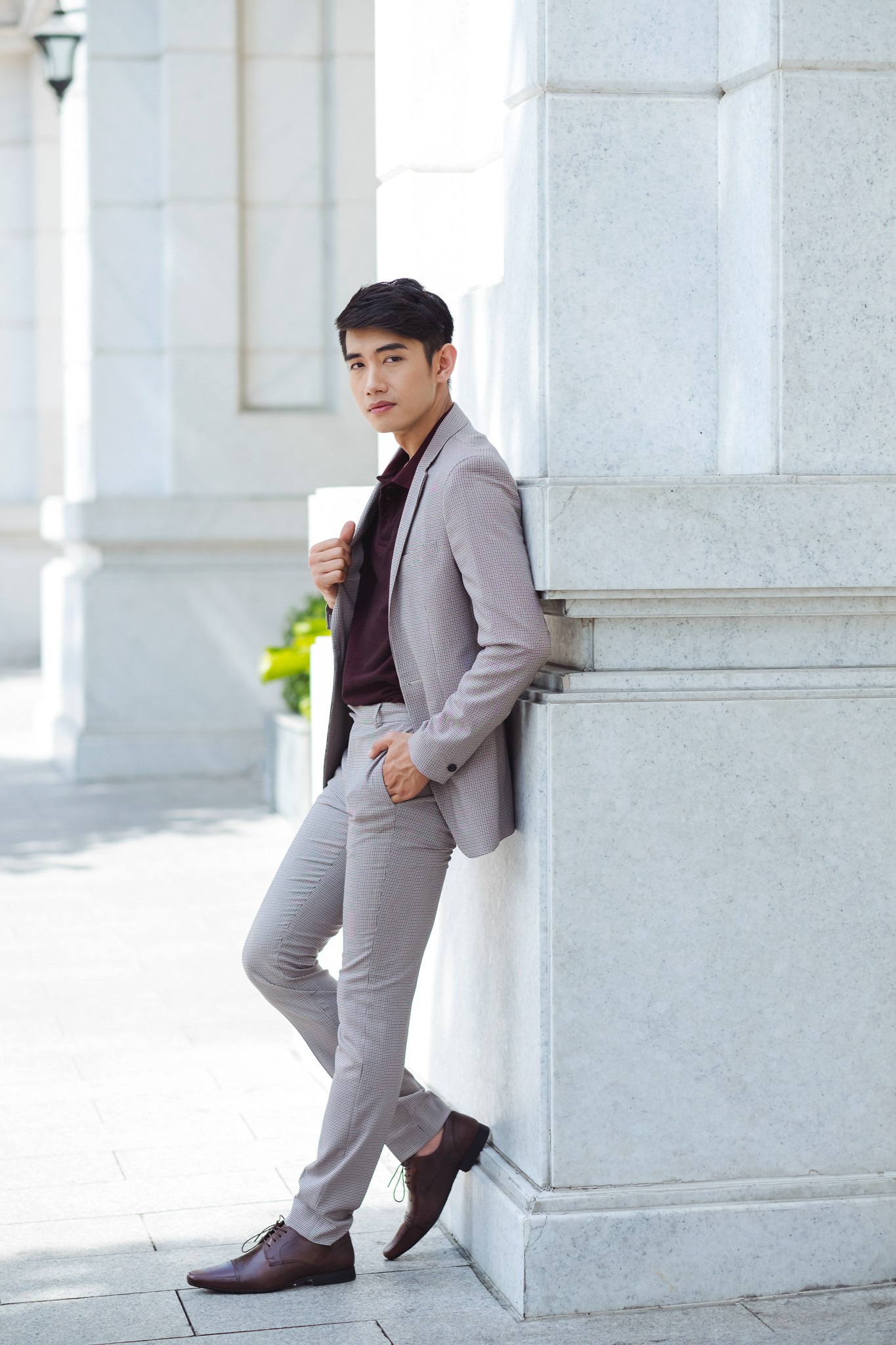 Học cách biến hóa cùng chàng dancer Quang Đăng với những bộ suit Topman