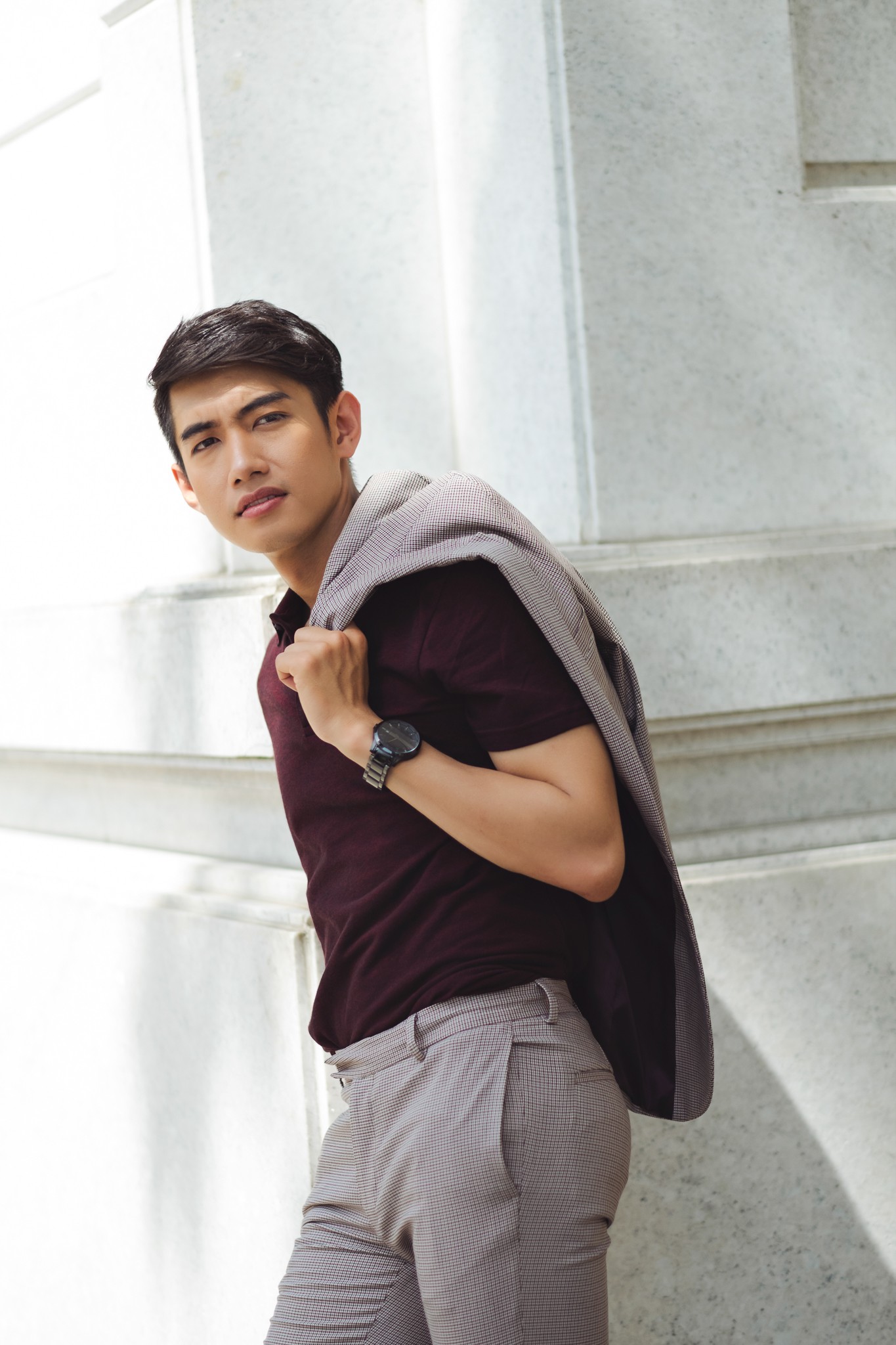 Học cách biến hóa cùng chàng dancer Quang Đăng với những bộ suit Topman