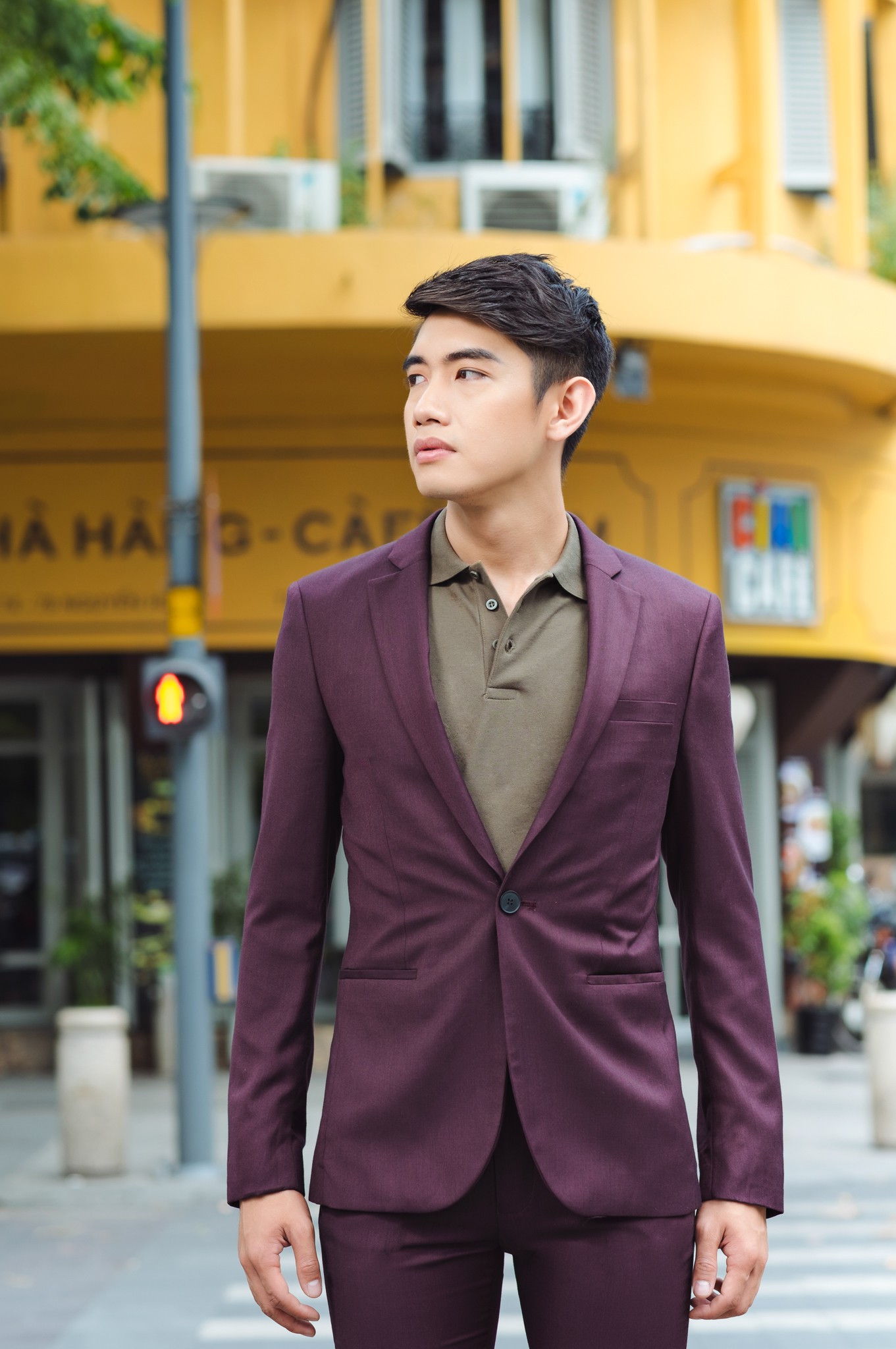 Học cách biến hóa cùng chàng dancer Quang Đăng với những bộ suit Topman