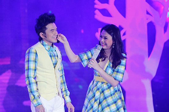 Thanh Thảo gọi Đan Trường là bố yêu của mẹ nhân ngày sinh nhật