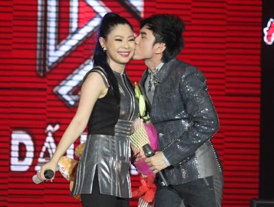 Thanh Thảo gọi Đan Trường là bố yêu của mẹ nhân ngày sinh nhật