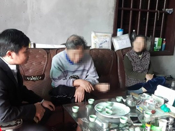 Vụ cháu bé 20 ngày tuổi tử vong nghi liên quan đến bà nội: Thầy bói nói gì?