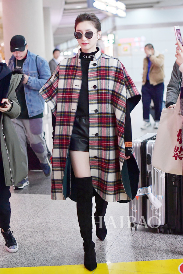 Lý Băng Băng, Trần Khôn phối áo khoác dáng dài như thế nào?