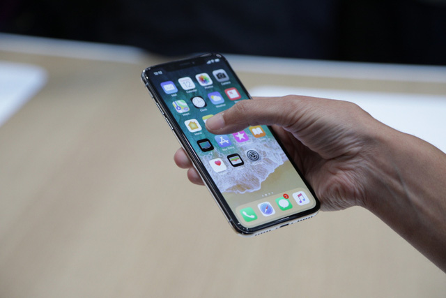 iPhone X sẽ có giá sốc khi về Việt Nam trong ngày đầu tiên