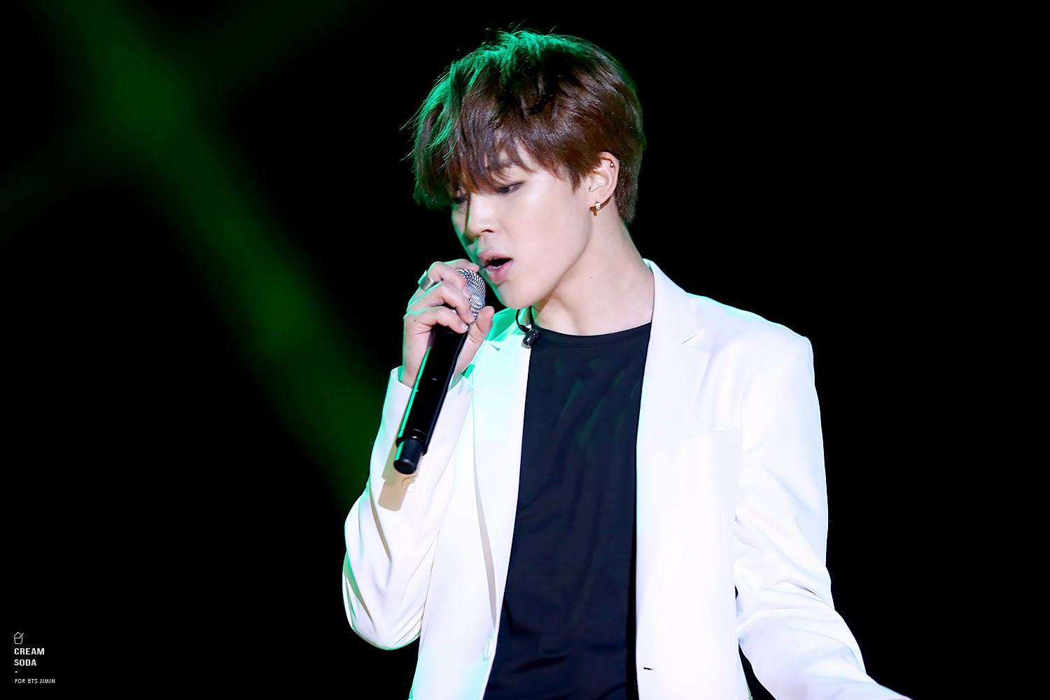 Nào đâu còn thời mặt chữ V, Hàn Quốc người ta đổ xô đi thích mặt chữ L hết rồi kìa!