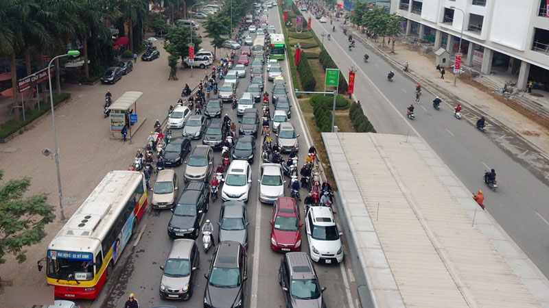 Vì đâu nhiều người Việt còn thiếu văn hóa đi ôtô?