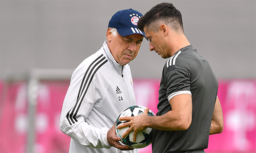 Lewandowski đổ lỗi nạn chấn thương ở Bayern cho Ancelotti