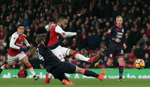 Hàng công bùng nổ, Arsenal đại thắng ở Ngoại hạng Anh