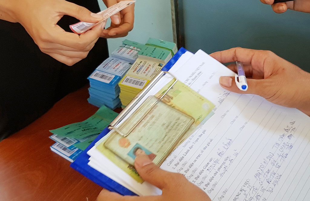 Thiếu tiền, tài xế bị giữ chứng minh nhân dân tại BOT Cai Lậy