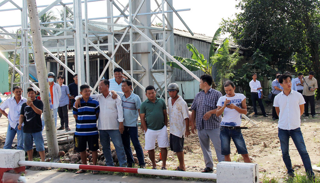 Thiếu tiền, tài xế bị giữ chứng minh nhân dân tại BOT Cai Lậy