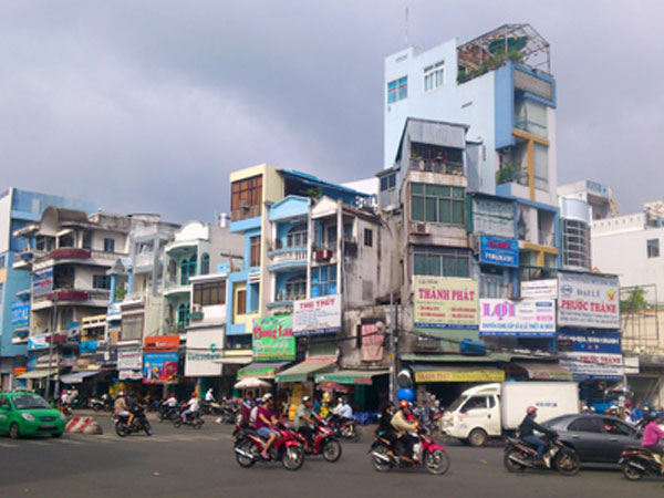 Buôn nhà đất lãi đậm với chiêu bán trước khi mua