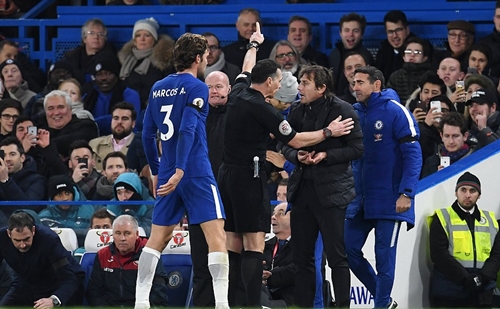 Chelsea thắng tối thiểu trong ngày Conte bị truất quyền chỉ đạo