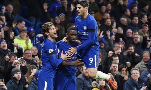 Chelsea thắng tối thiểu trong ngày Conte bị truất quyền chỉ đạo