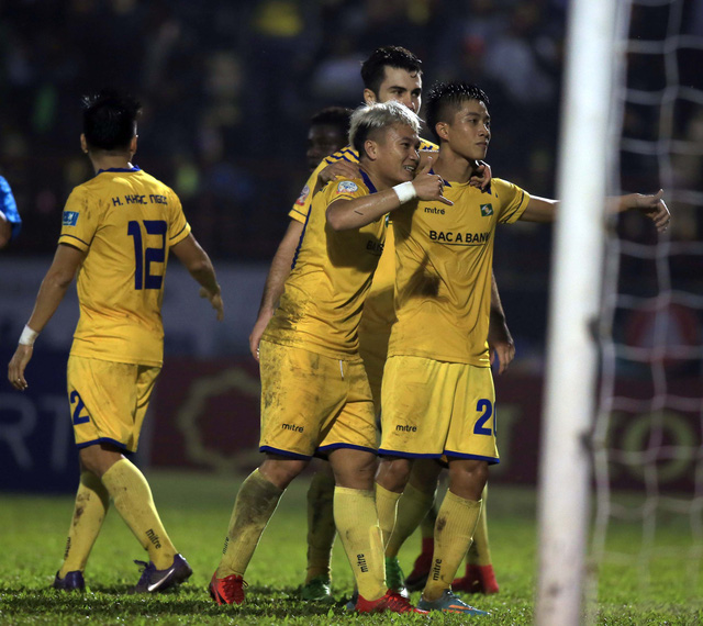 Vùi dập Bình Dương, SL Nghệ An giành cúp Quốc gia