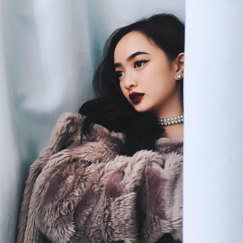 Hotgirl Em chưa 18 cao mét rưỡi vẫn gợi cảm khó cưỡng