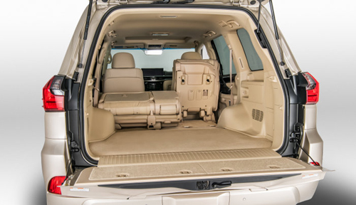 Lexus LX 570 2018 có thêm bản 5 chỗ