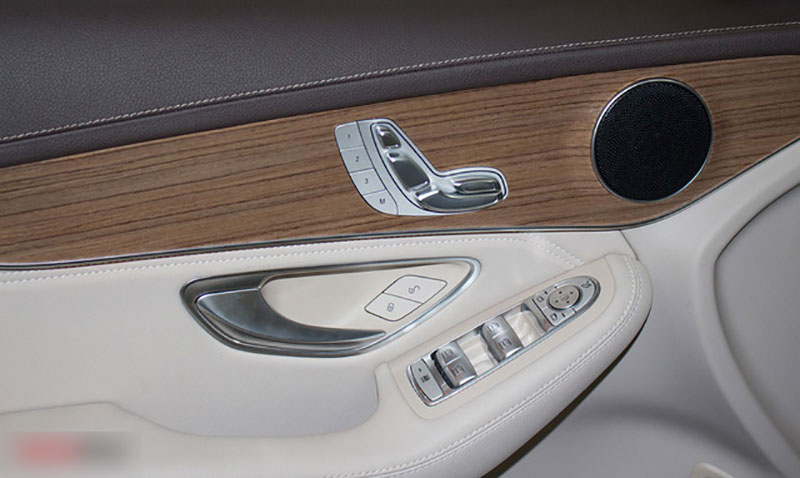 Diện kiến Mercedes GLC250 4MATIC màu độc nhất Việt Nam