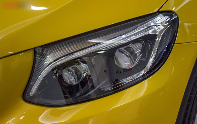 Diện kiến Mercedes GLC250 4MATIC màu độc nhất Việt Nam