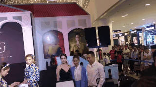 Tưởng gương vỡ lại lành nhưng Ngọc Trinh và Khắc Tiệp vẫn lơ đẹp nhau tại sự kiện