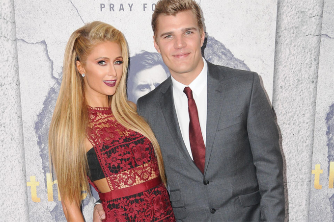 Paris Hilton muốn sinh 3 đứa con với phi công trẻ