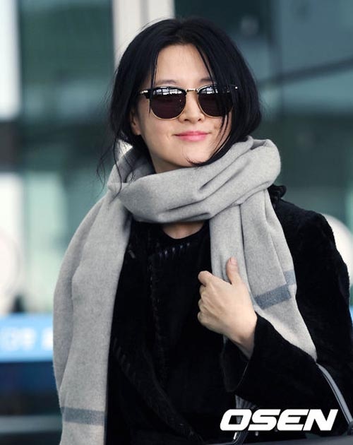 Song Joong Ki tái xuất sau khi cưới Song Hye Kyo