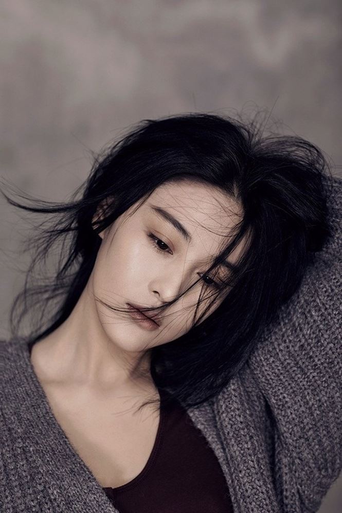 Mê mẩn ngắm mặt xinh, dáng ngọc của ‘tình địch’ Phạm Băng Băng